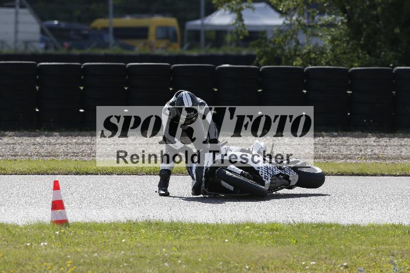 /22 06.06.2025 DISCOVER the BIKE ADR/Race 3 rot/77